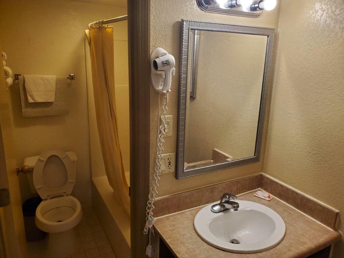 Colonial House Motel Pigeon Forge Ngoại thất bức ảnh