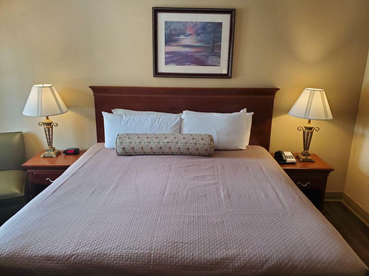 Colonial House Motel Pigeon Forge Ngoại thất bức ảnh