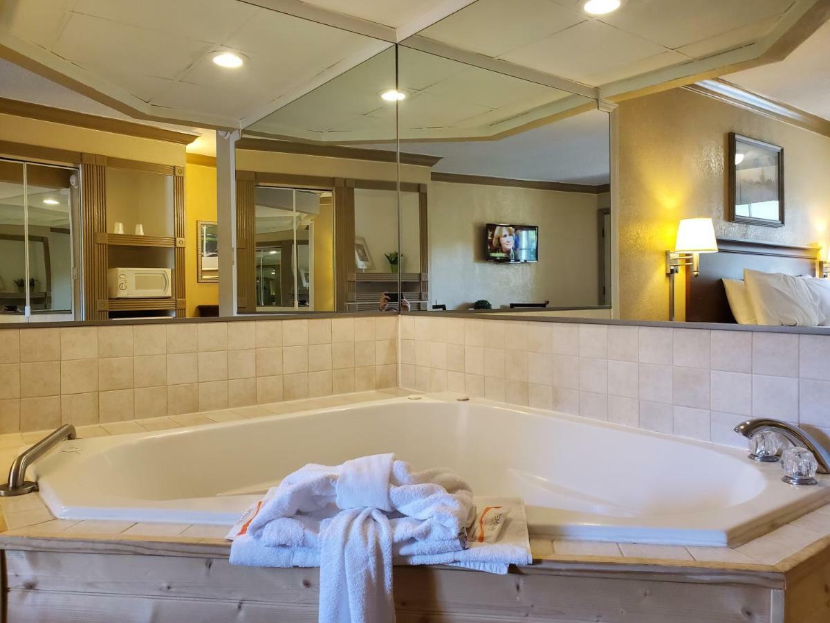Colonial House Motel Pigeon Forge Ngoại thất bức ảnh