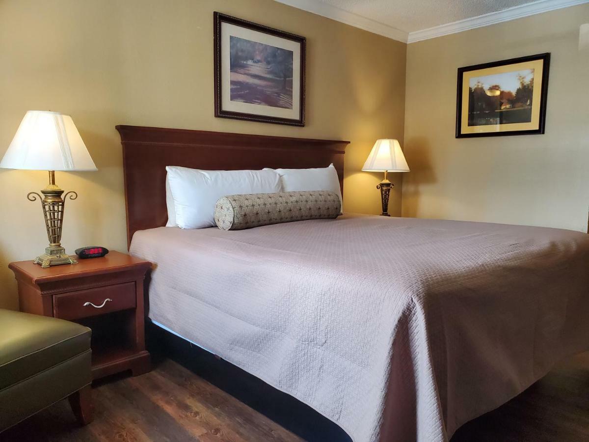 Colonial House Motel Pigeon Forge Ngoại thất bức ảnh