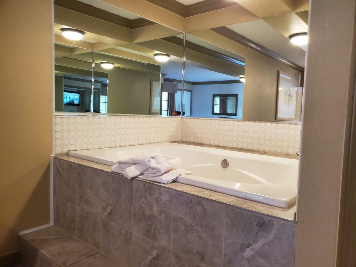 Colonial House Motel Pigeon Forge Ngoại thất bức ảnh