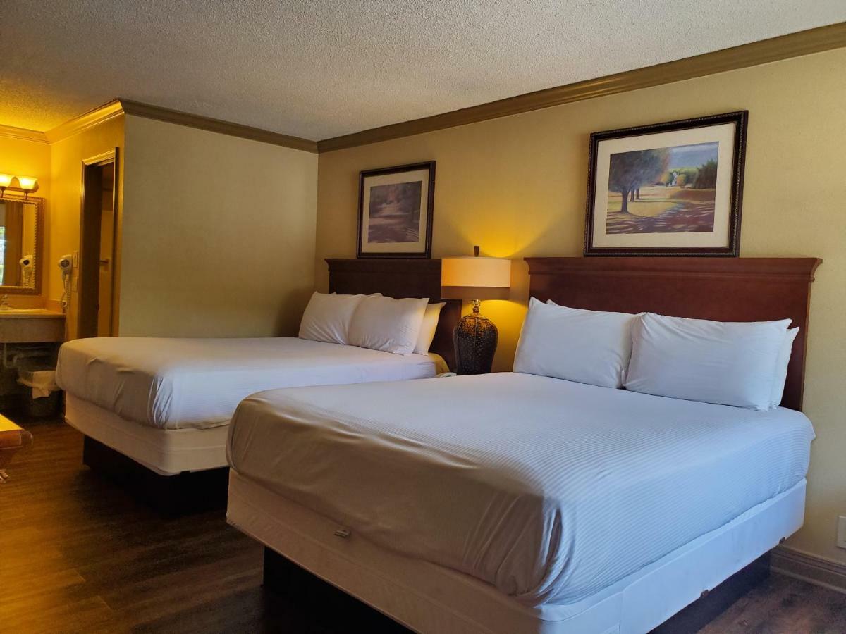 Colonial House Motel Pigeon Forge Ngoại thất bức ảnh