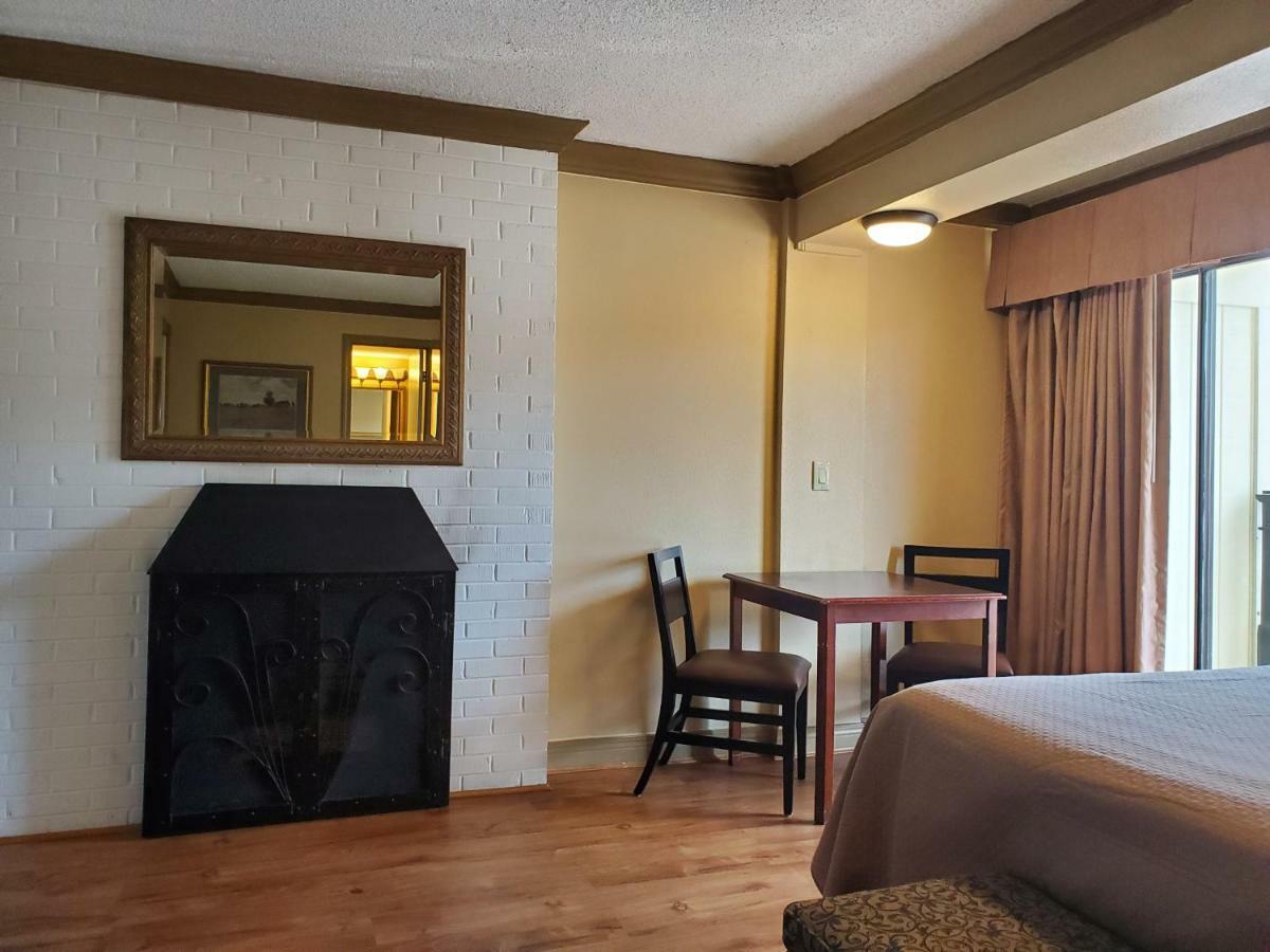 Colonial House Motel Pigeon Forge Ngoại thất bức ảnh