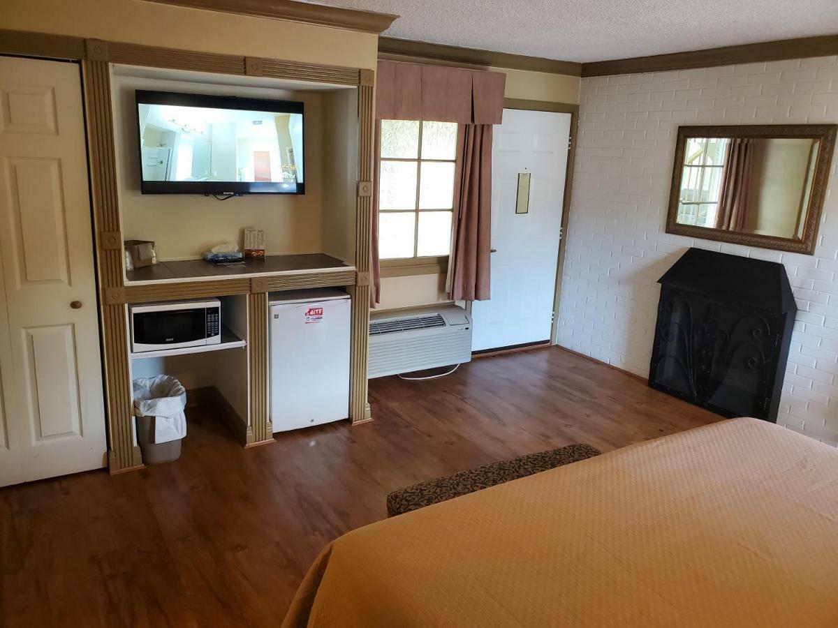 Colonial House Motel Pigeon Forge Ngoại thất bức ảnh